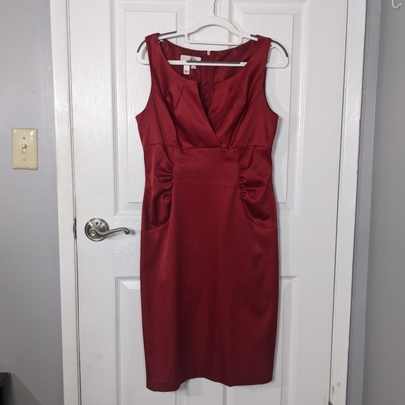 London Style Timeless Ruby‎ Red Bodycon Split Neckline Sleeveless Dress Size 10 - Picture 1 of 7